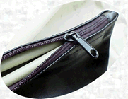 Rounded seal under tobacco zip