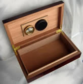 Humidifier • Hygrometer