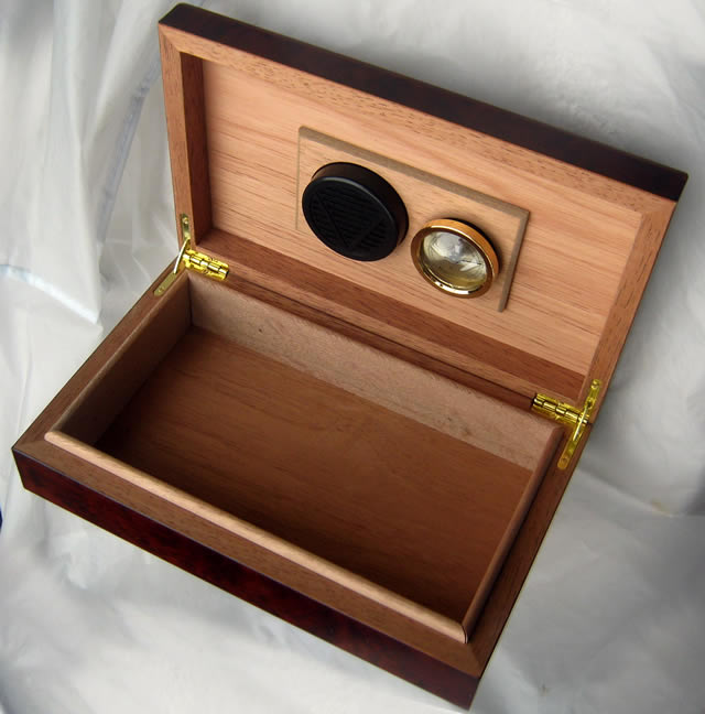 Desk Humidor with Cigar decoration • 10 cigars