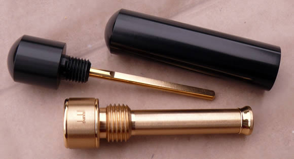 Dunhill Classic Black Pipe Gadget